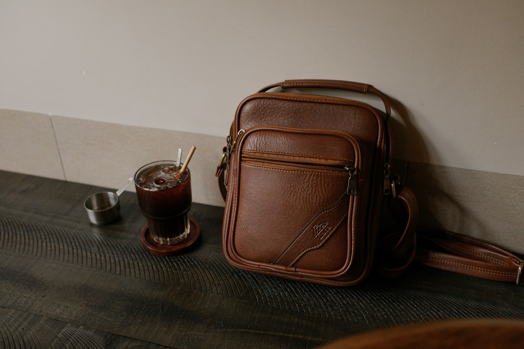 How to Choose the Best Travel Accessories Online